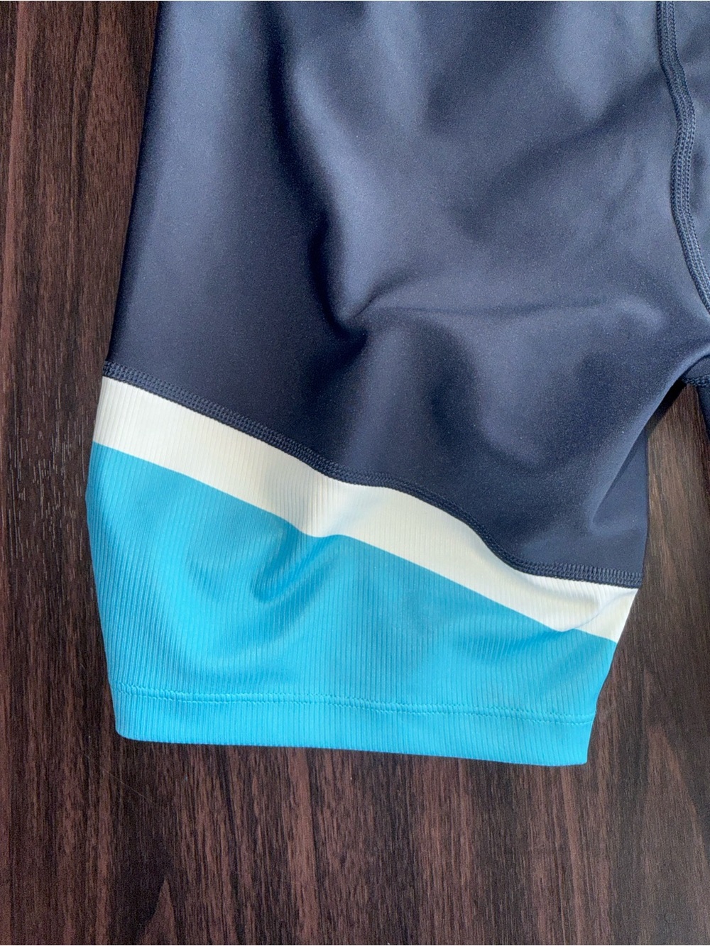 Peloton 2-Piece Set One-Shoulder Sports Bra + 8" Biker Shorts Size S/M - Picture 6 of 13